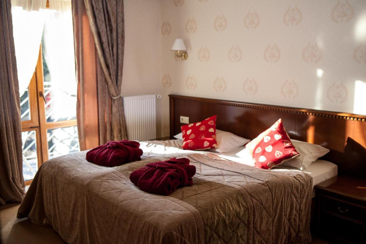 Romantik Spa Hotel Yaremche Dış mekan fotoğraf