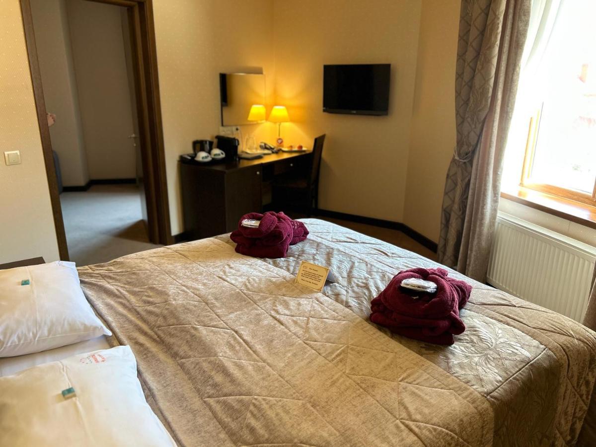 Romantik Spa Hotel Yaremche Dış mekan fotoğraf